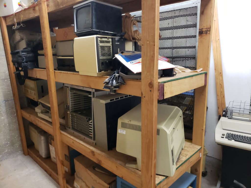 An Apple Lisa 2 and other vintage artifacts